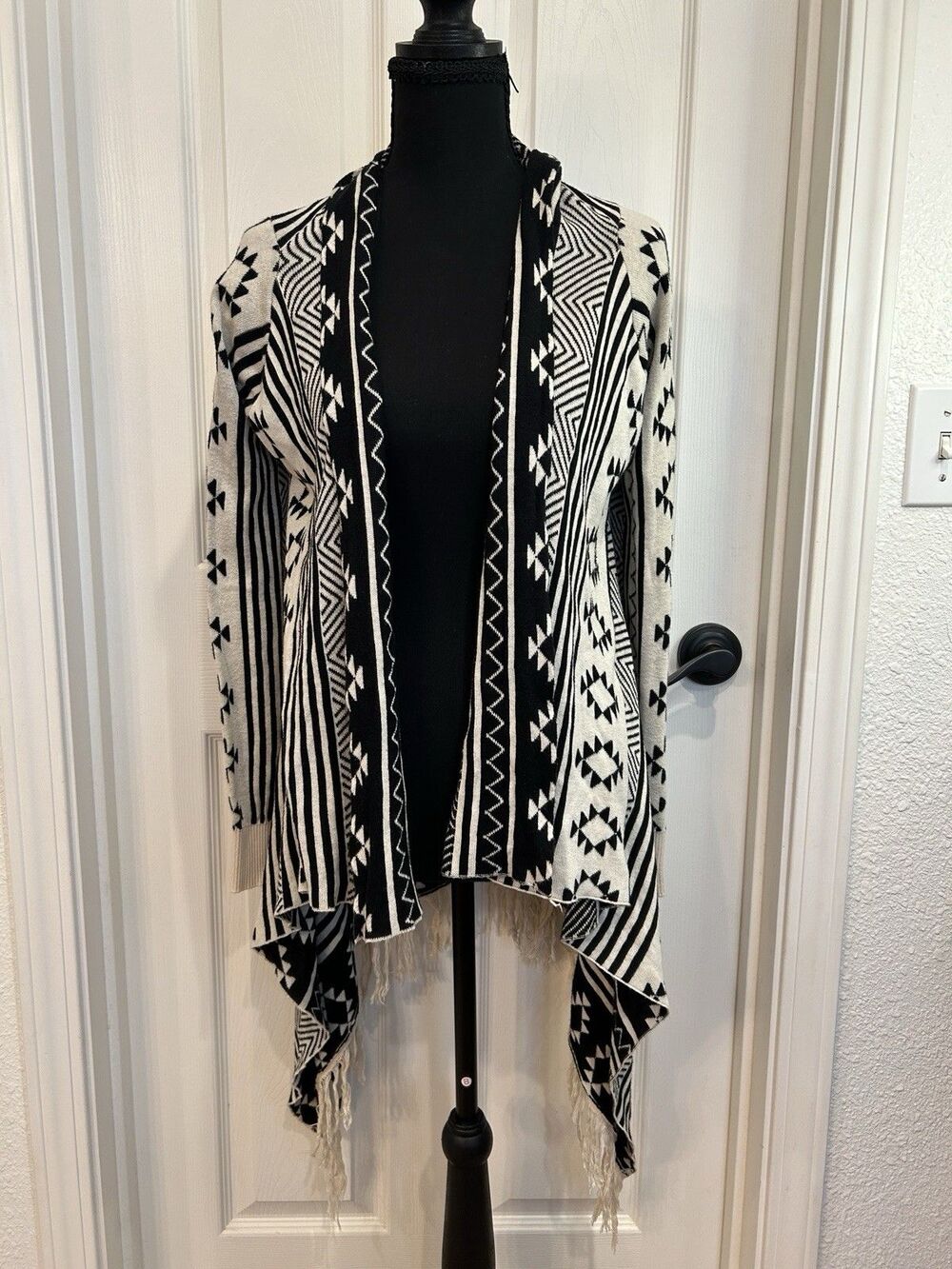 Full Tilt Tribal Draped Open Front Black and White Tribal Cardigan Fringe Size M